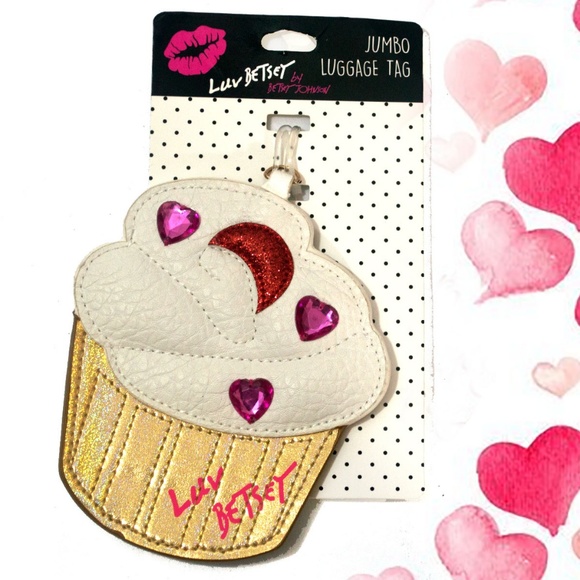 Betsey Johnson Accessories - 🎊SOLD 🎊CUPCAKE - JUMBO LARGE LUGGAGE  BAG TAG